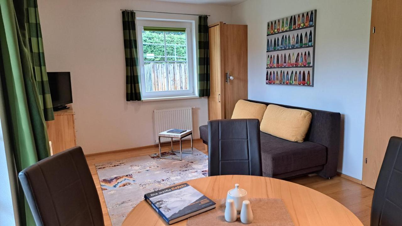 Appartement Zirkl / Haus Gloria Екстер'єр фото