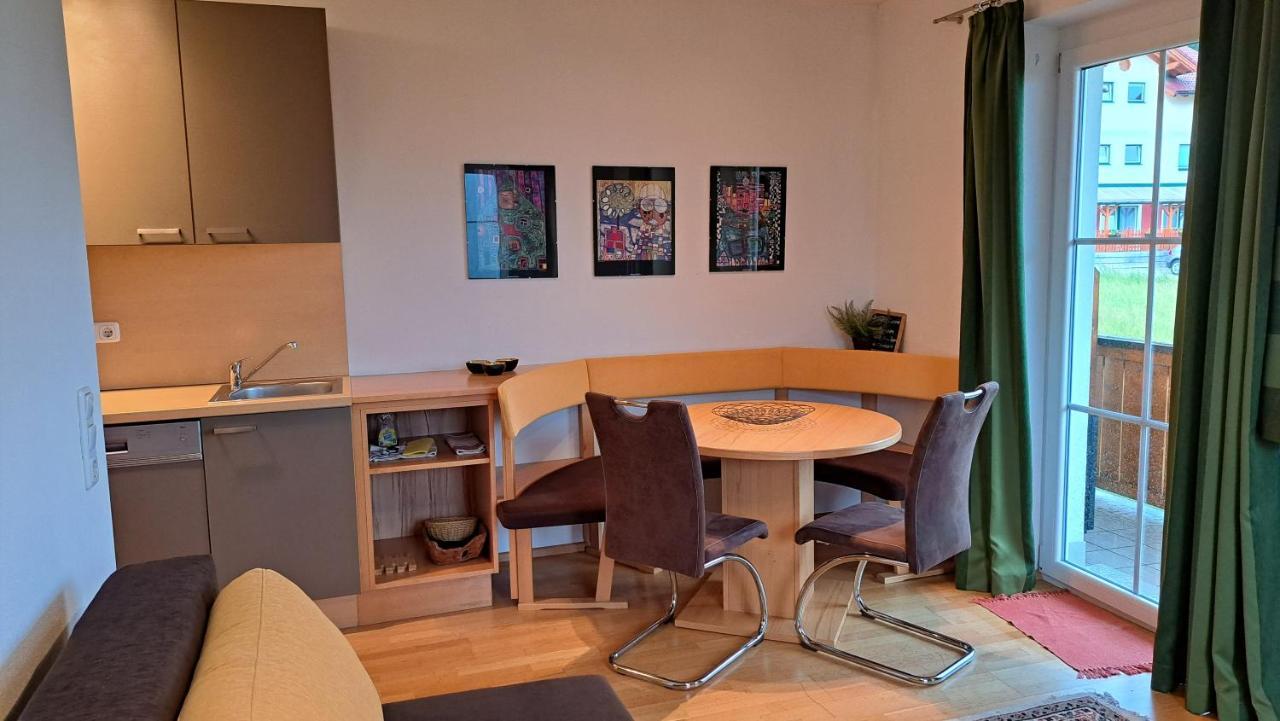 Appartement Zirkl / Haus Gloria Екстер'єр фото